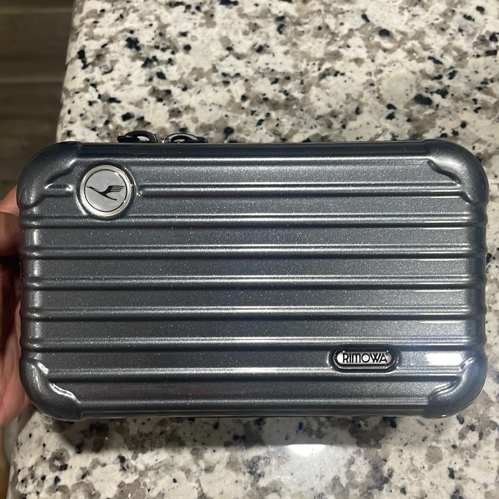 Rimowa toiletry case (Lufthansa airlines)